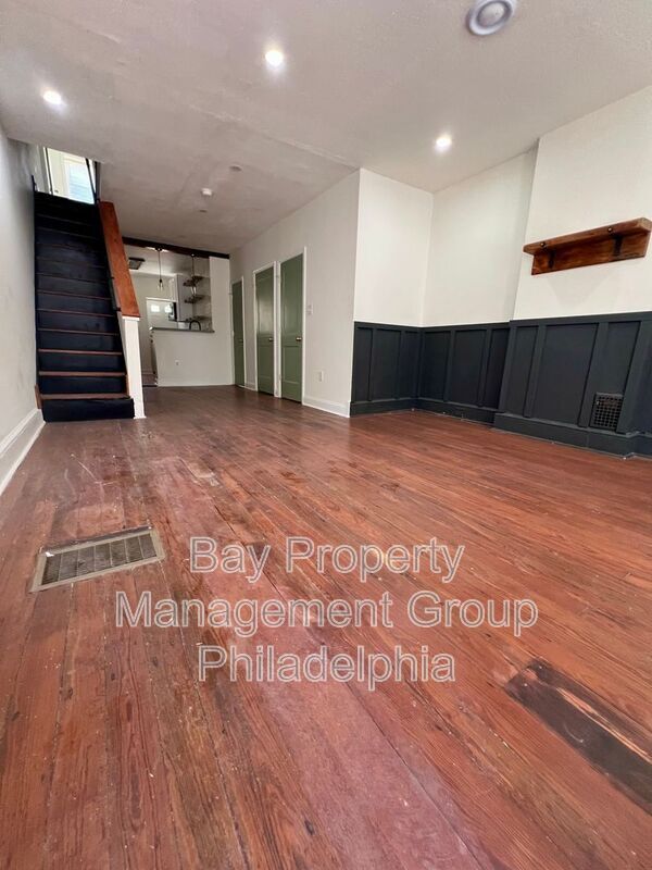 Building Photo - 43 E Collom St