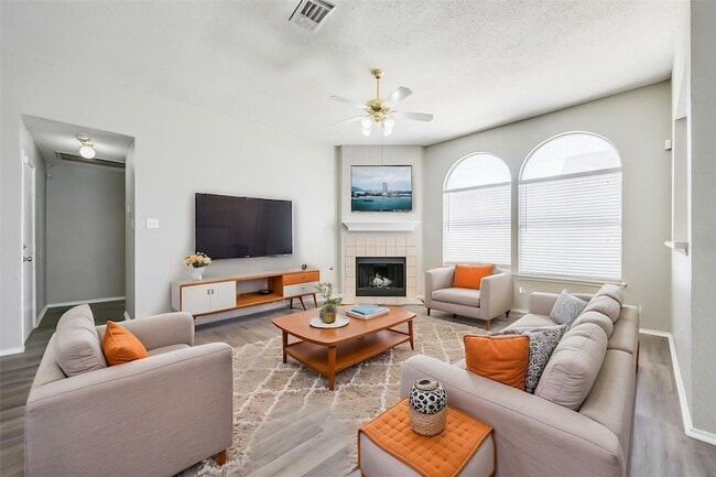 Building Photo - 6431 St Leonard Dr