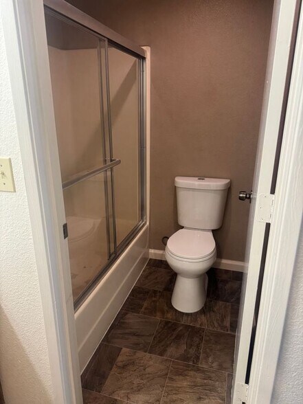 Building Photo - 2525 Capella St