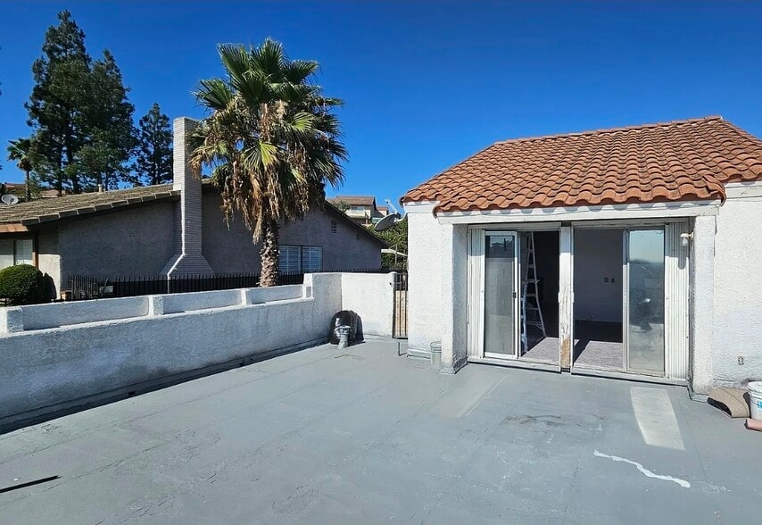 Building Photo - 832 Adelita St