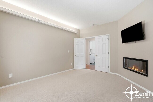 Building Photo - 2103 NE 161st Pl
