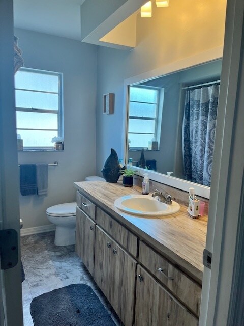 Building Photo - Beautiful Like New Home For Rent in Brandon!