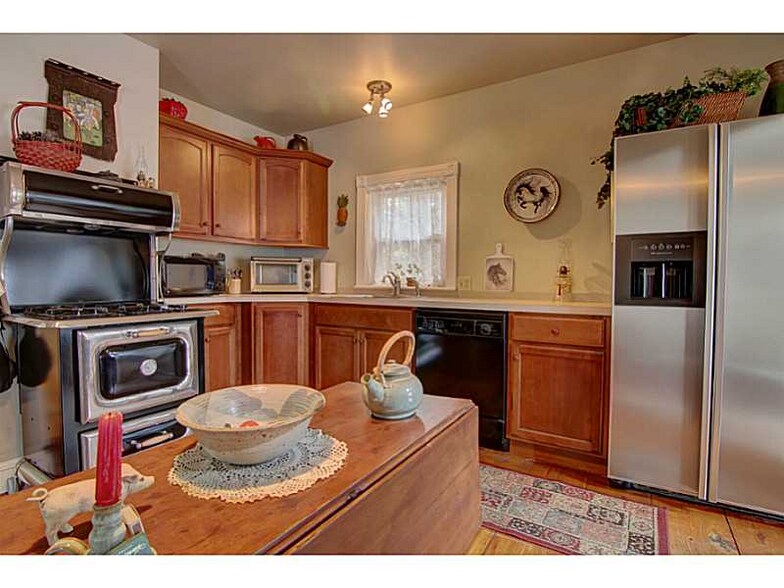 Building Photo - 43 Serpentine Rd