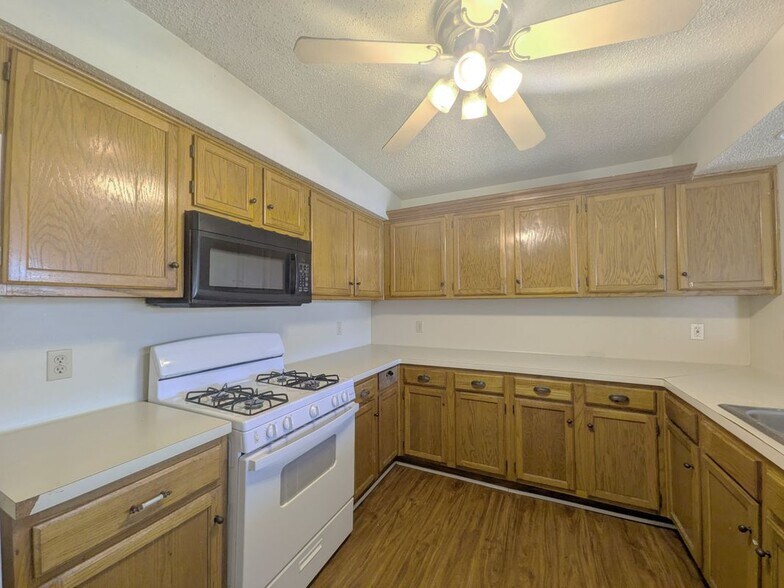 Building Photo - 8505 Liberty Ln