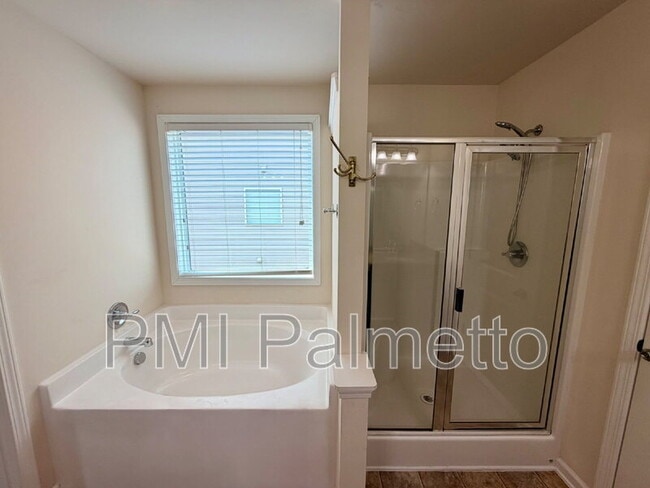 Building Photo - 141 Hay Meadow Ln