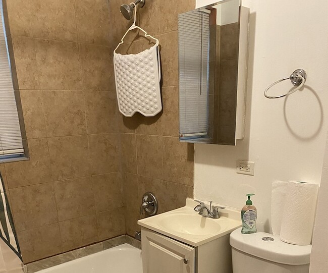 Building Photo - 8324 S Baker Ave