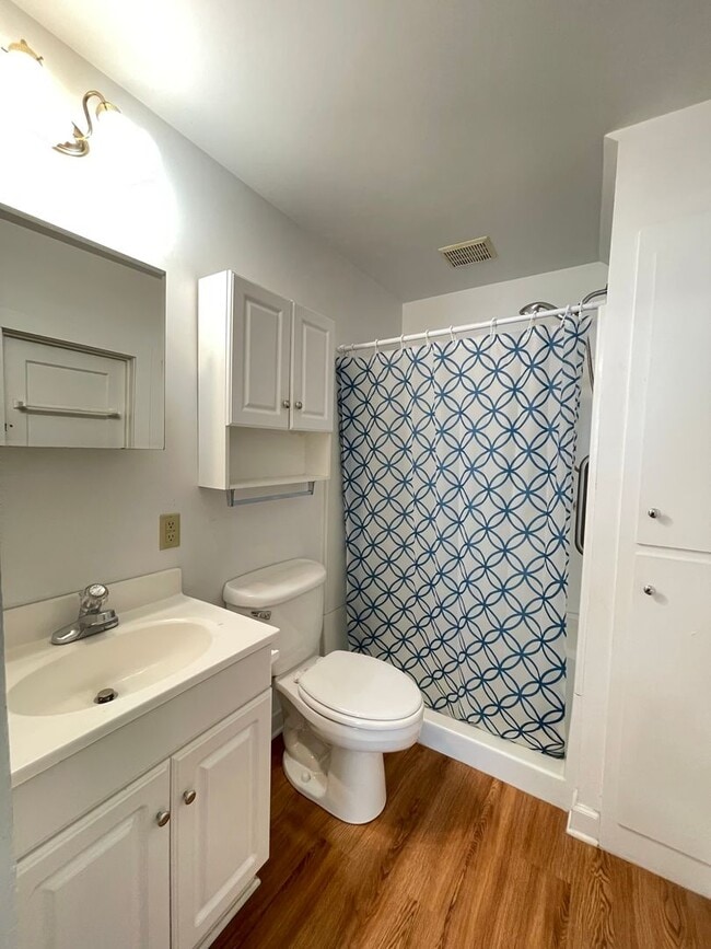 Building Photo - Lawrenceville Home with Lots of Charm and Space