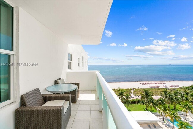 Building Photo - 5001 Collins Ave