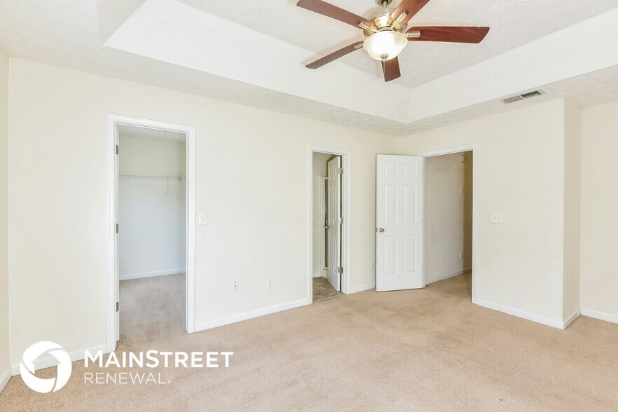 Building Photo - 3552 6 Oaks Ct