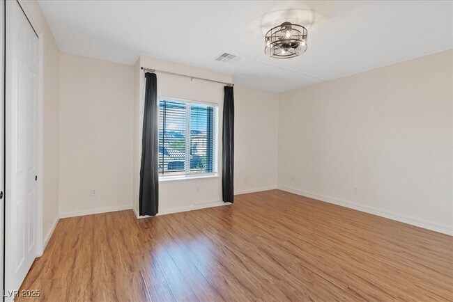 Building Photo - 7381 Summer Duck Way