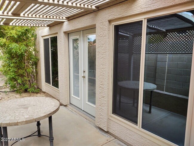 Building Photo - 4114 E Jojoba Rd