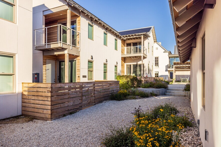 Building Photo - 126 Boston St