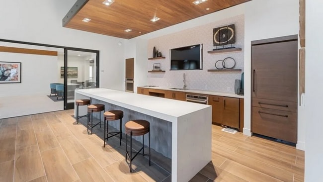 Building Photo - 6770 Pats Ranch Rd