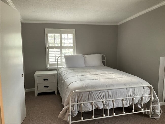 Building Photo - 902 Penn Waller Rd