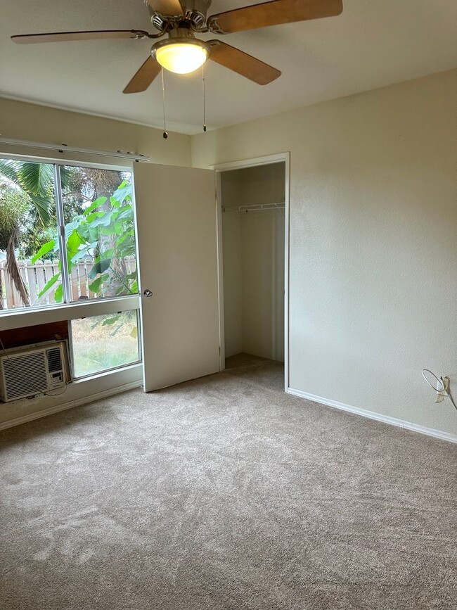 Building Photo - Parkglen, 2 bedroom, 2 bath Ground floor u...