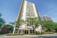 Building Photo - 1455 N Sandburg Terrace