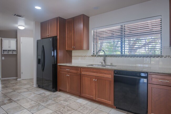 Building Photo - 3 Bedroom Ranch-Style Home on Avocado Grove Property in South Morro Hills