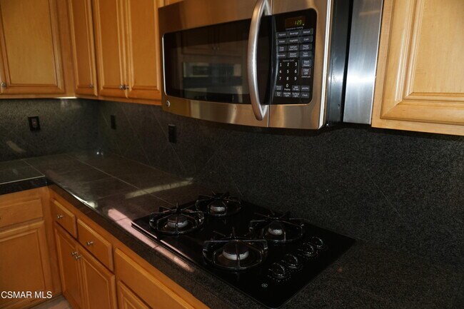 Building Photo - 2033 Yellowthroat Pl