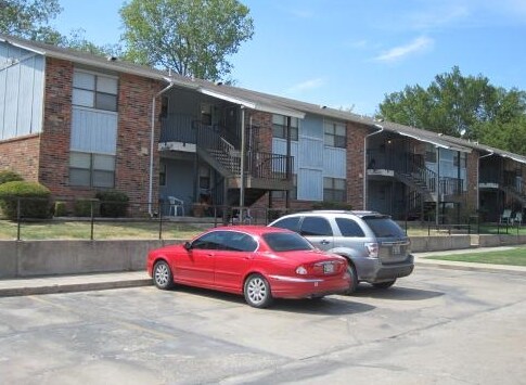 Primary Photo - Ada Village Apartments