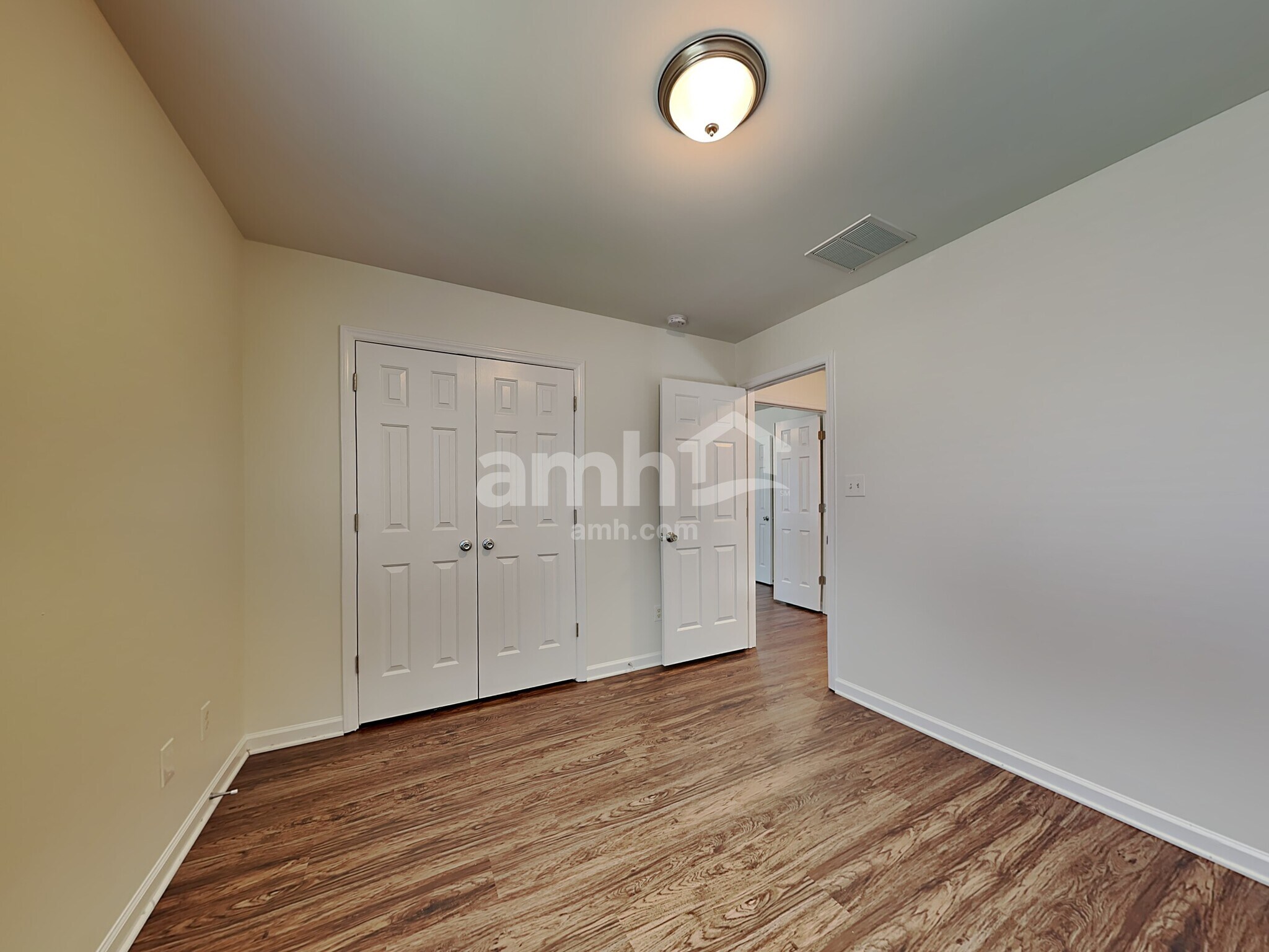 Building Photo - 1413 Cantwell Ct