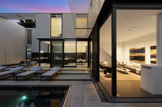 Building Photo - 214 Tucker St