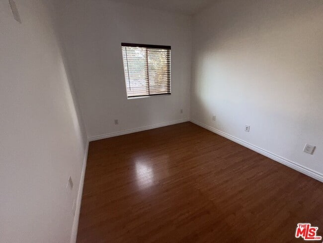 Building Photo - 2244 Ripple St