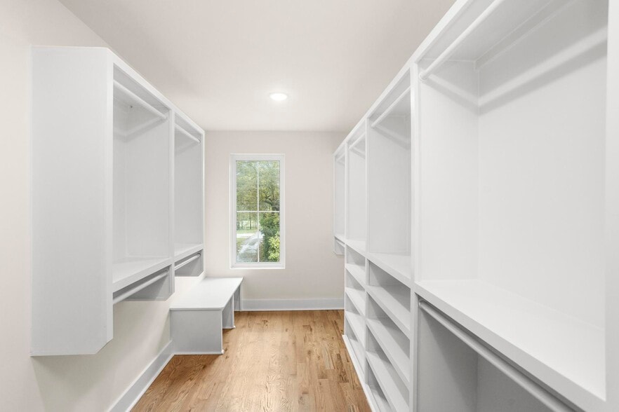 Building Photo - 337 Gatewood Ave