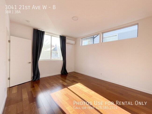 Building Photo - 3041 21st Ave W