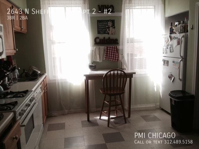 Building Photo - 2643 N Sheffield Ave