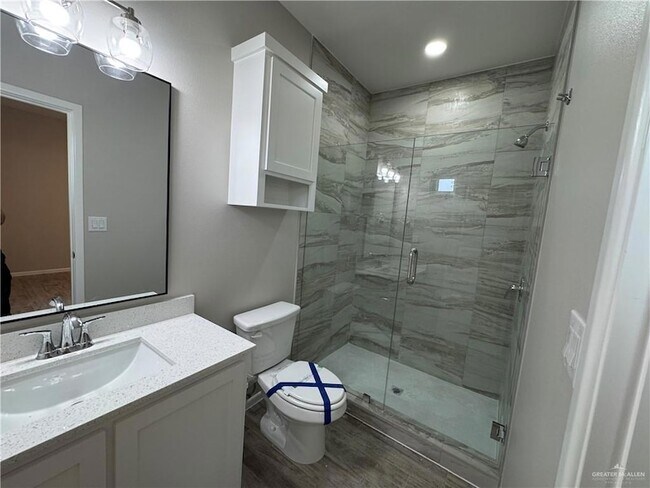Building Photo - 1312 W Sucre Dr