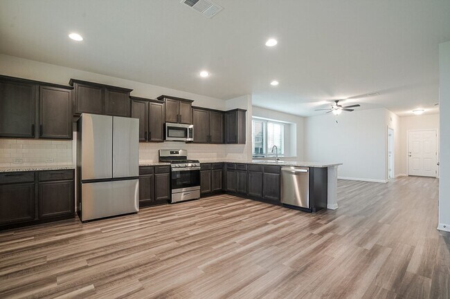 Building Photo - 237 Arabian Colt Dr
