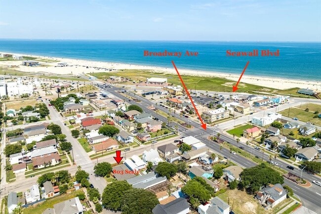 Building Photo - 803 Sealy Ave