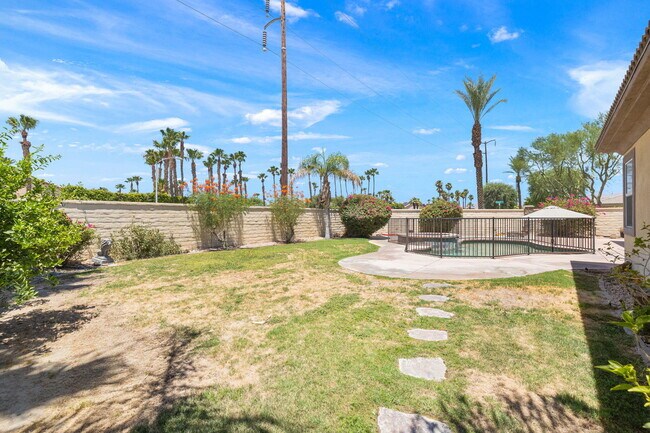 Building Photo - 145 Bellini Way