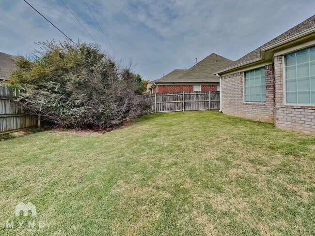 Building Photo - 8123 Country Mill Cove