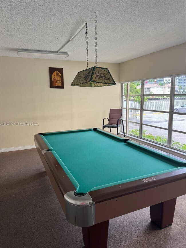 Building Photo - 1849 S Ocean Dr