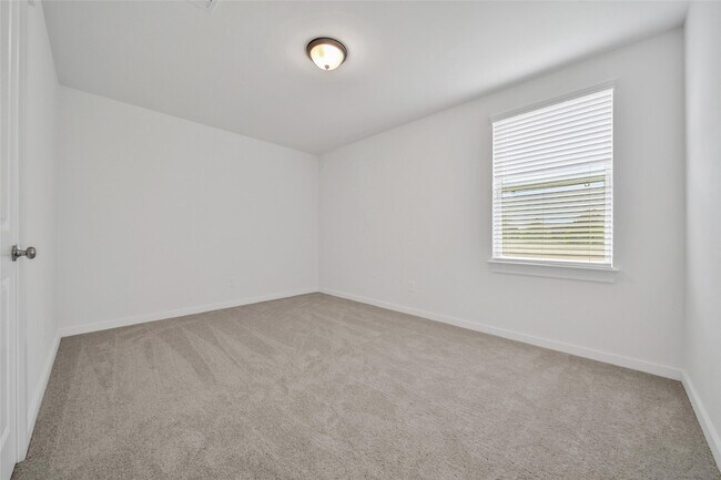 Building Photo - 141 County Rd 5102B