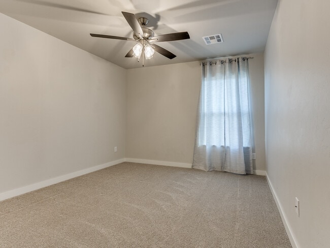 Building Photo - 6322 NW 178th Ter