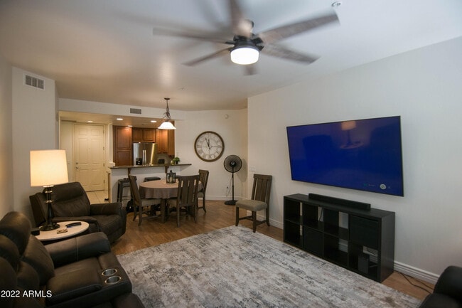 Building Photo - 5350 E Deer Valley Dr