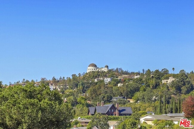 Building Photo - 4411 Los Feliz Blvd