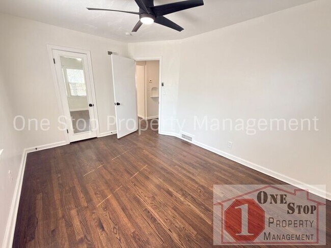 Building Photo - Beautiful 3 Bedroom 1 Bathroom in Kansas City!