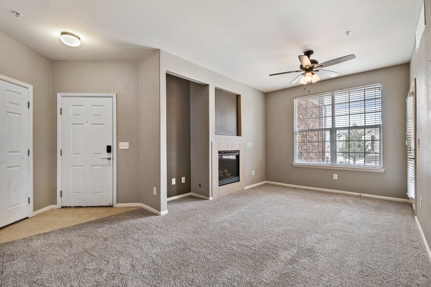 Building Photo - 3000 Blue Sky Cir