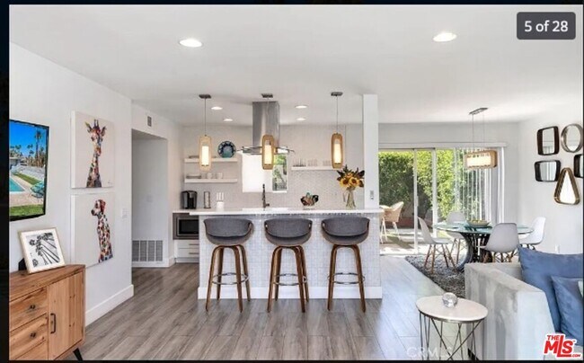 Building Photo - 73255 Shadow Mountain Dr