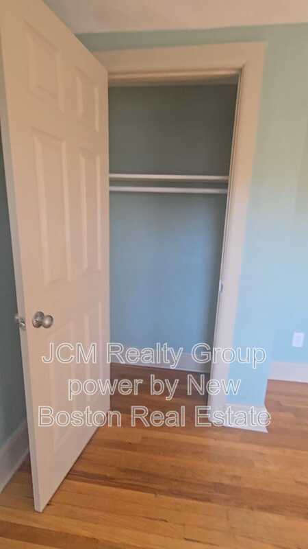 Building Photo - 86 Main St