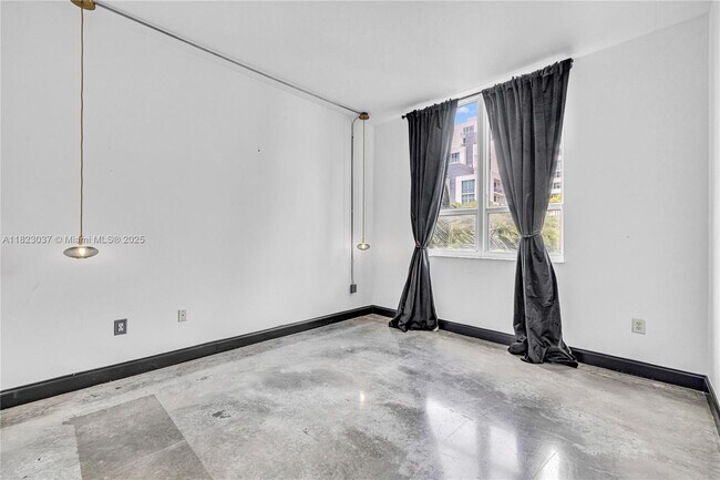 Building Photo - 2275 Biscayne Blvd Blvd