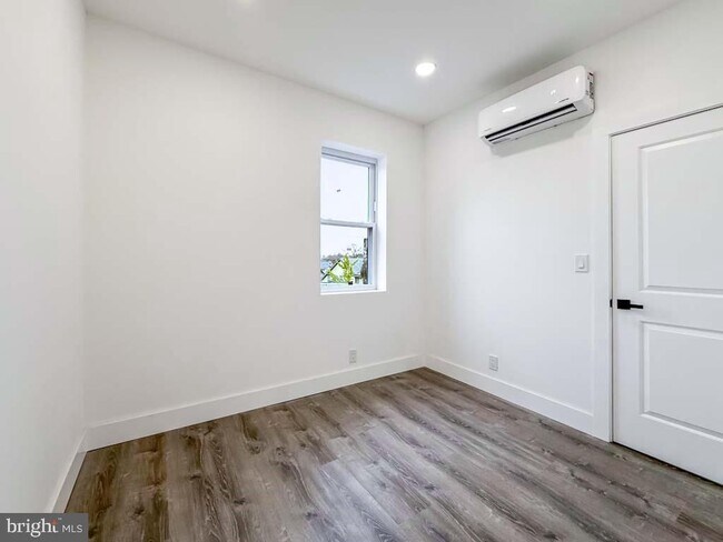 Building Photo - 30 Haddon Ave