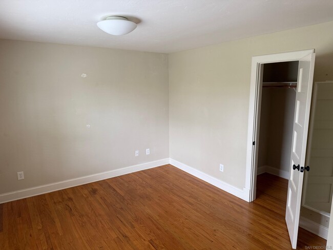 Building Photo - 619 Rockledge St