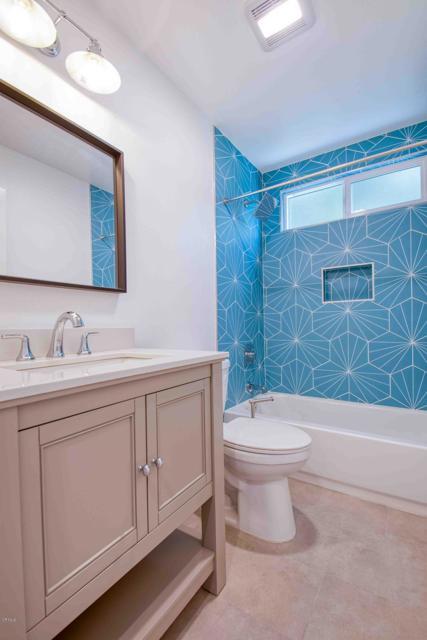 Building Photo - 3185 Larga Ave