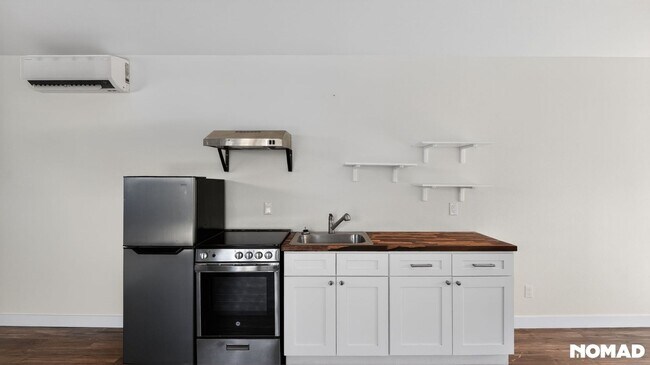 Building Photo - 1155 18th St NE