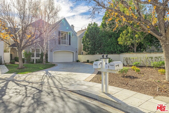 Building Photo - 23810 Bayview Ct