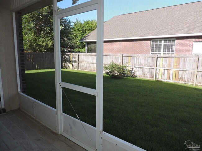 Building Photo - 4986 Vizcaya Dr